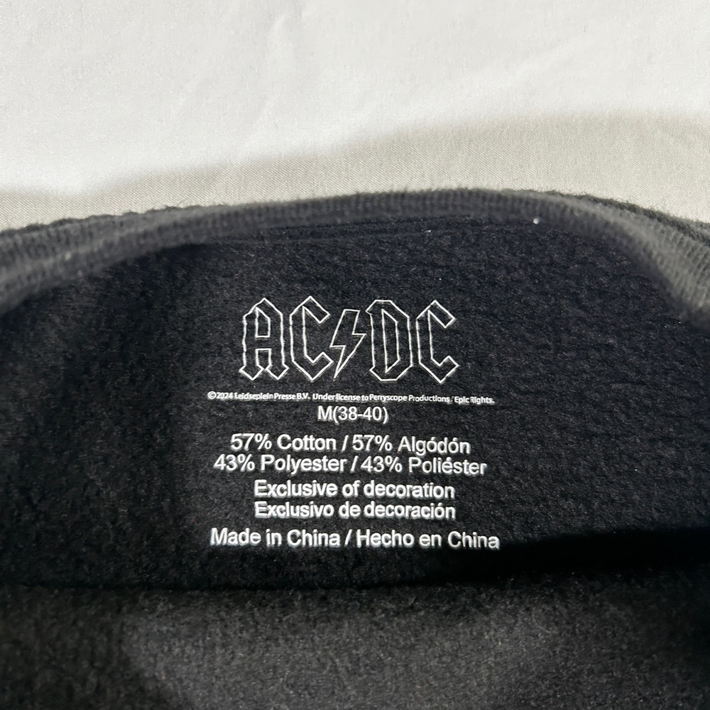 AC/DC Cannon Crewneck Black Sweatshirt Embroidery size M - Picture 2 of 3